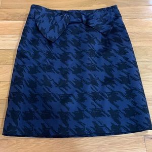 Blue/black skirt with bow. Size S.